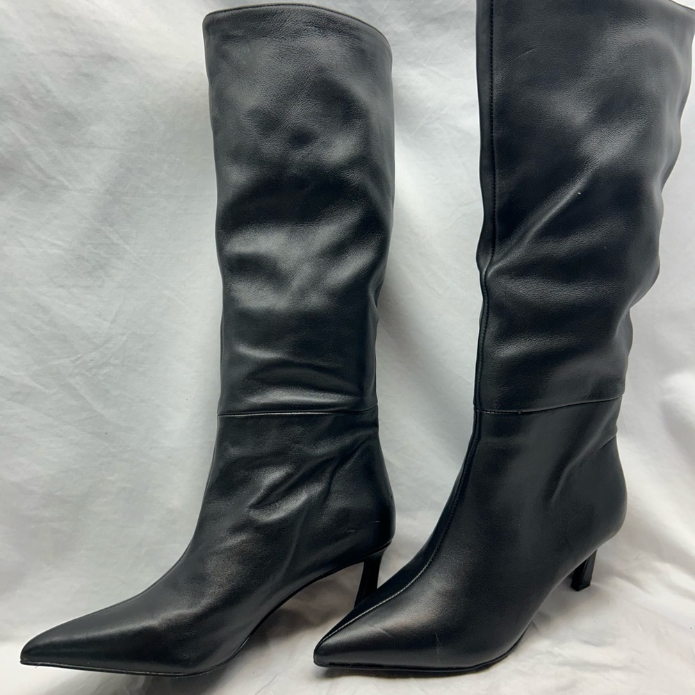 Steve Madden knee high Lavan boot size 8